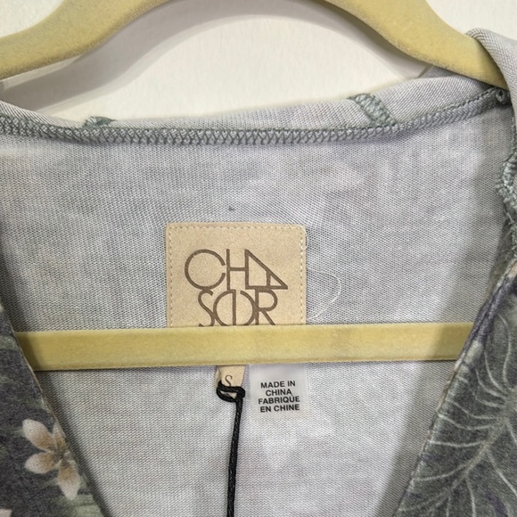 Chaser Floral Palm Print Top Green 3/4 Sleeve with a Hoodie New with Tag - Picture 4 of 7